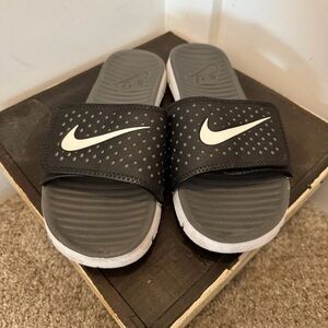 Sold!!! Nike Flex Motion Slide Sandal - Men’s Size 8 - Black And White In Color